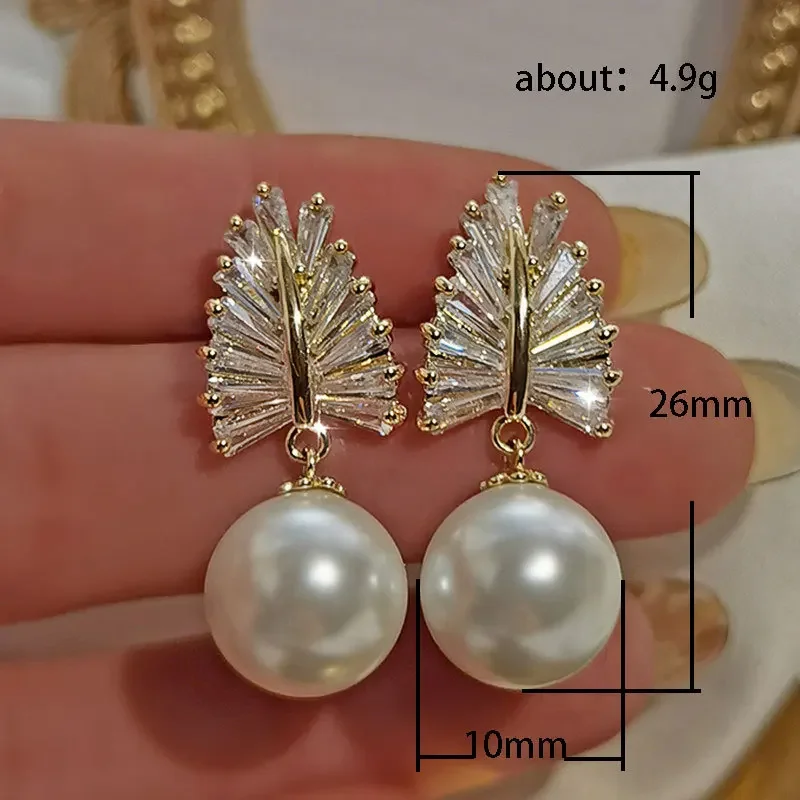 Design Sense Kiváló minőségű gyöngy medál fülbevaló Női temperamentum Menyasszony Esküvői lány ajándék Divat Ékszer nagykereskedelem