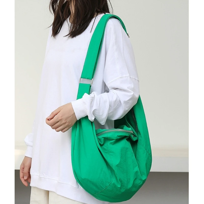 Női táska Válltáska alkalmi táska rugós nylon nagy kapacitású gombóc táska