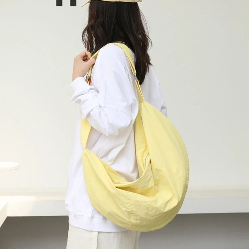 Női táska Válltáska alkalmi táska rugós nylon nagy kapacitású gombóc táska