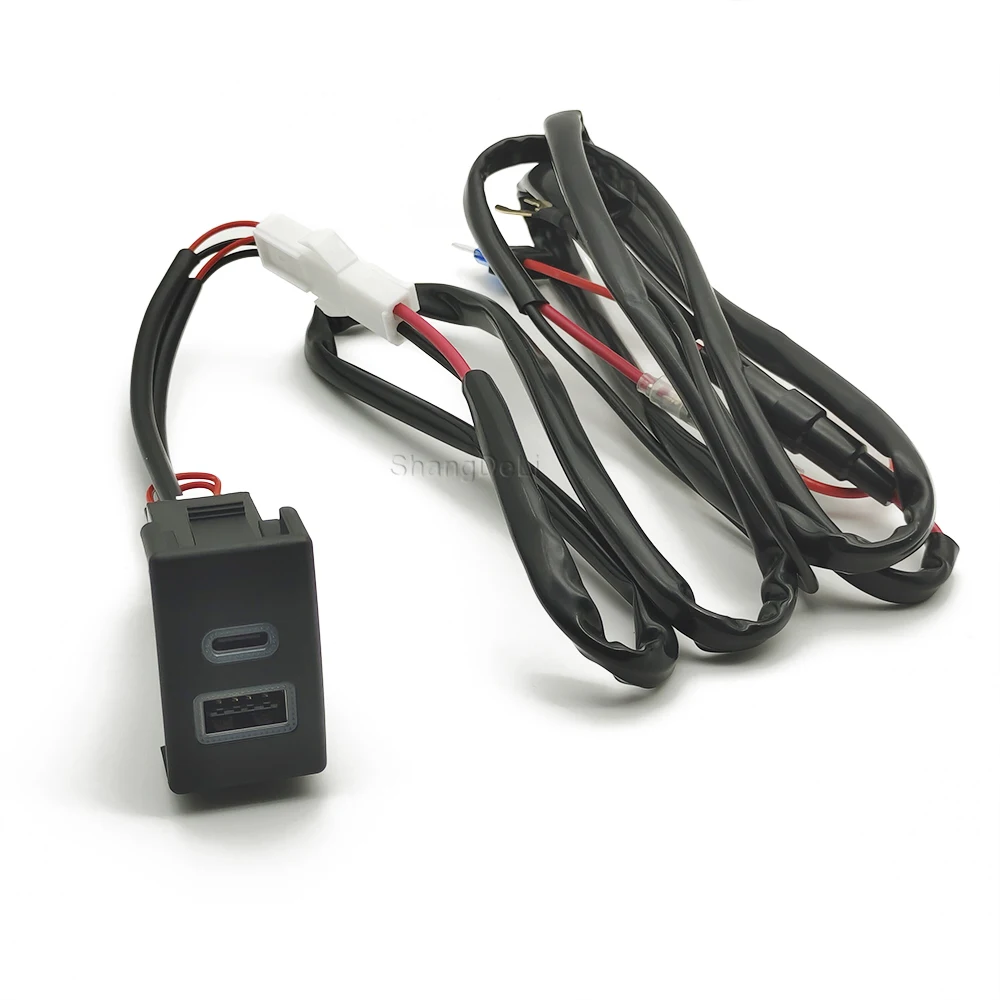 Autós töltő aljzat QC3.0 Dual USB PD C típusú 12/24V telefon töltőaljzat Hálózati adapter Mazda 5-höz Mazda 6-hoz