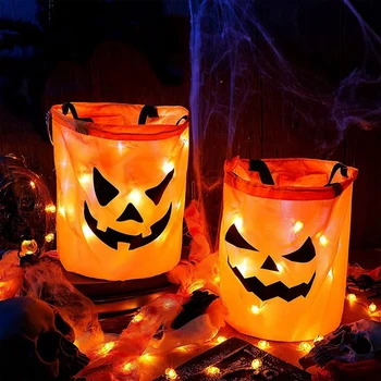 2 db LED lámpa Halloween cukorka táskák Halloween tök cukorka táskák poliészter újrafelhasználható vödör gyerekeknek Halloween kellékek