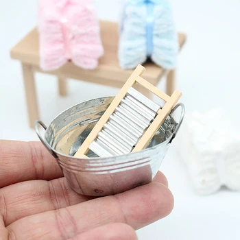 1Set 1:12 Babaház miniatűr mosdódeszka vas vödör Fürdőszoba bútor modell DIY babaház kiegészítők gyerekeknek Játssz úgy, mintha játék