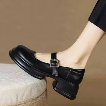 Új fekete cipő csatos cipő lakkbőr sekély nő alacsony sarkú lány cipő
